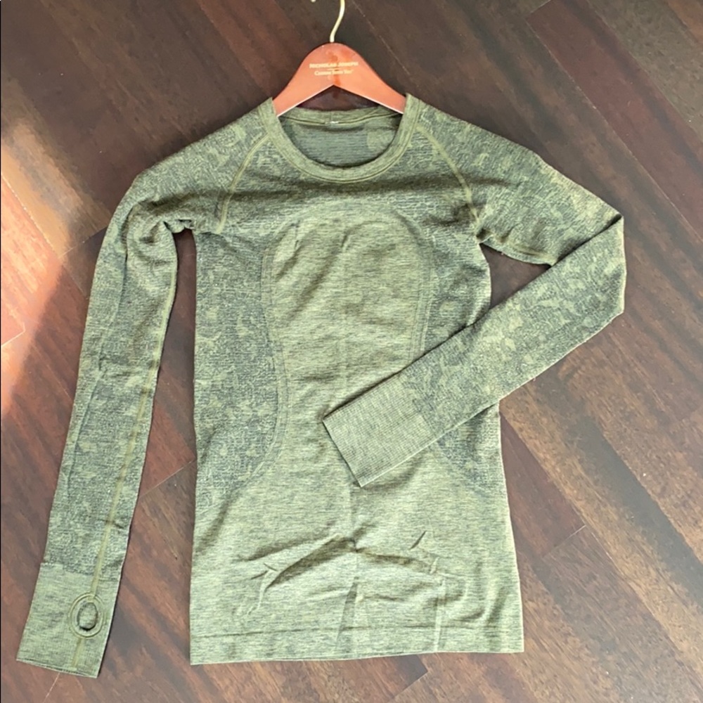 Lululemon Swiftly Tech